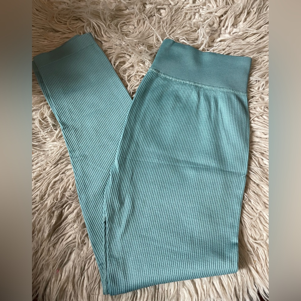 Ribbed leggings